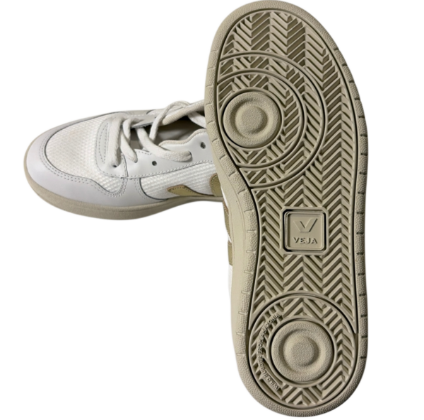 Veja – Damen-Sneaker in hellem Weiß/Beige mit Gold | Gr. 37