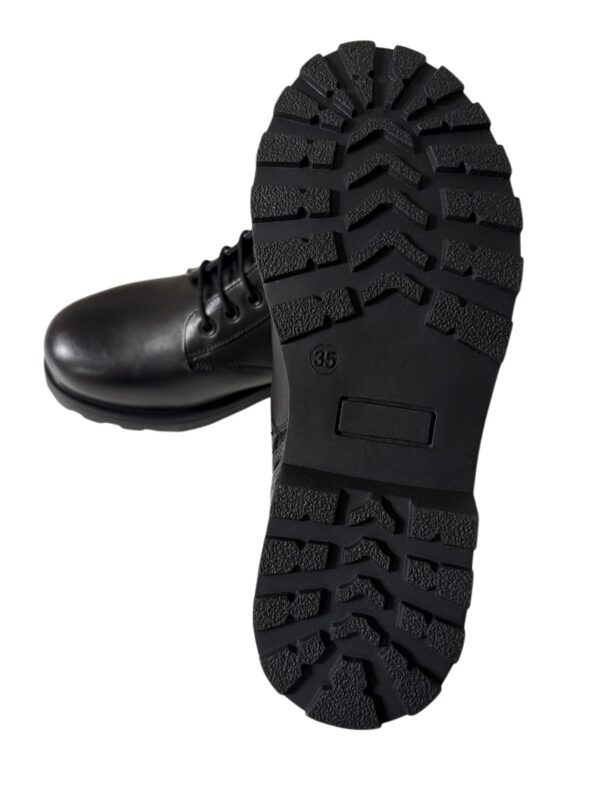 yourturn Boots in Schwarz – Größe 35 - NEU